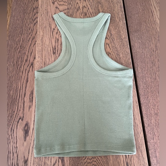 A&F Green Tank - Picture 2 of 3